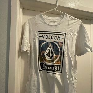 Men’s Volcom Shirt